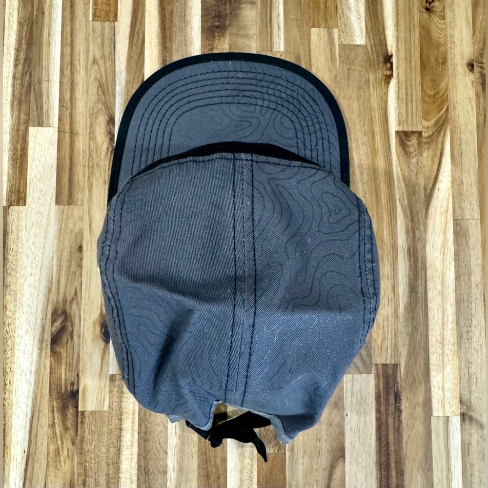New Era DC Shoes Reflective Camp Hat - Picture 2 of 5